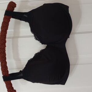 Elegant LE MYSTERE " THE OPRAH BRA"  Size 42E Women's Black Bra